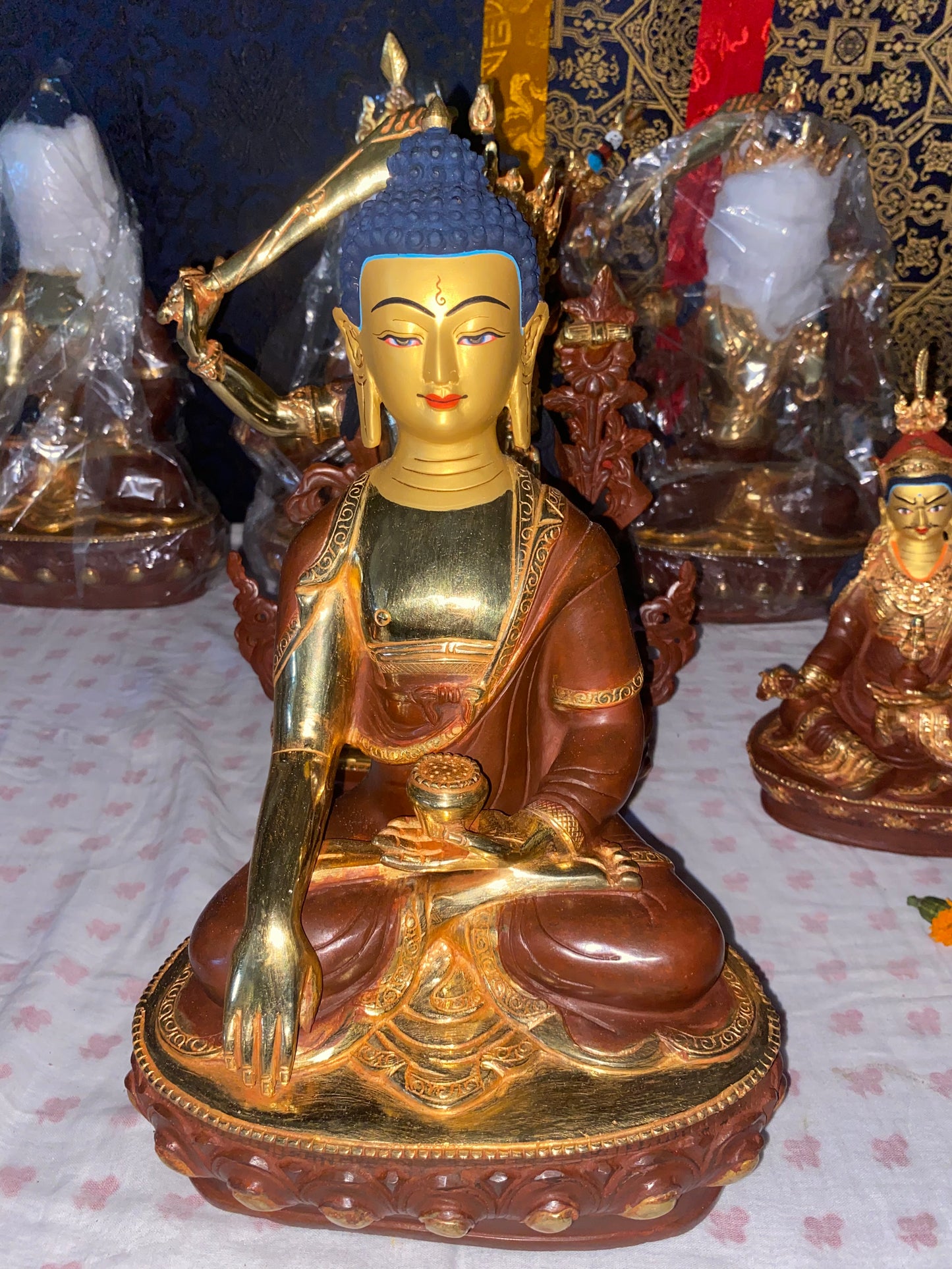 Gold-Plated Buddha Statue – Symbol of Peace, Prosperity & Enlightenment