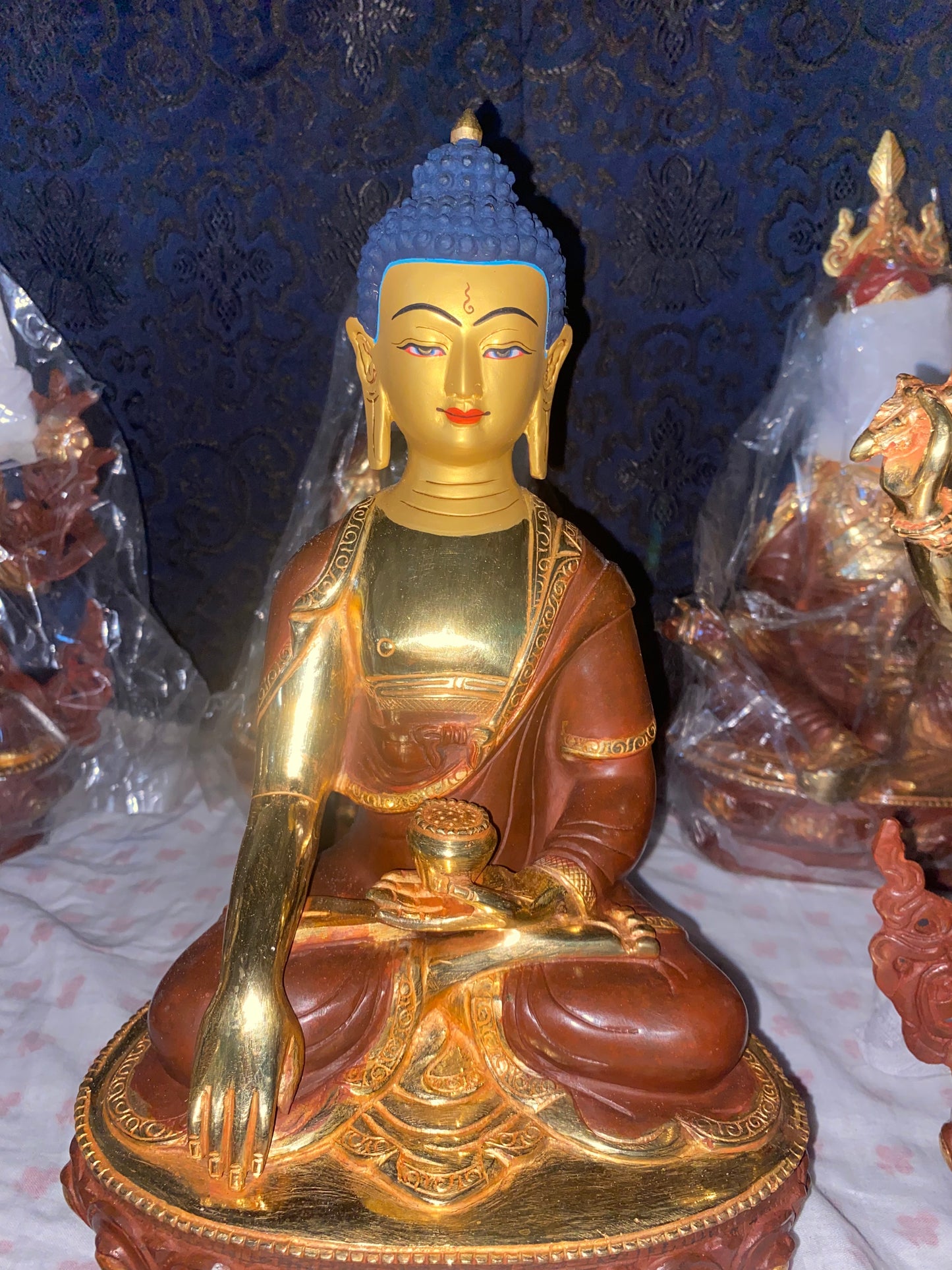 Gold-Plated Buddha Statue – Symbol of Peace, Prosperity & Enlightenment